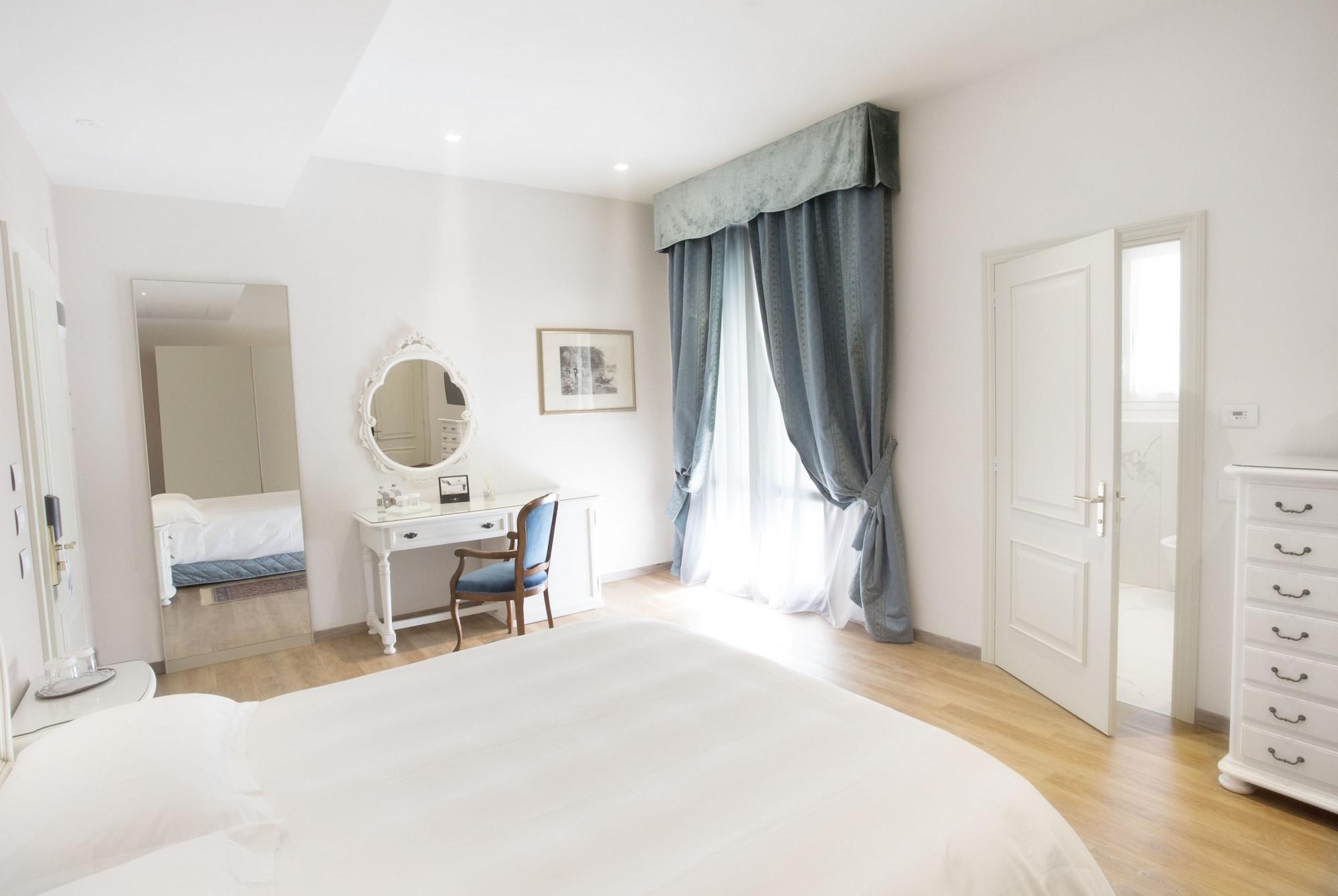 Grand Hotel Trieste & Victoria Abano Terme Eksteriør bilde A bedroom