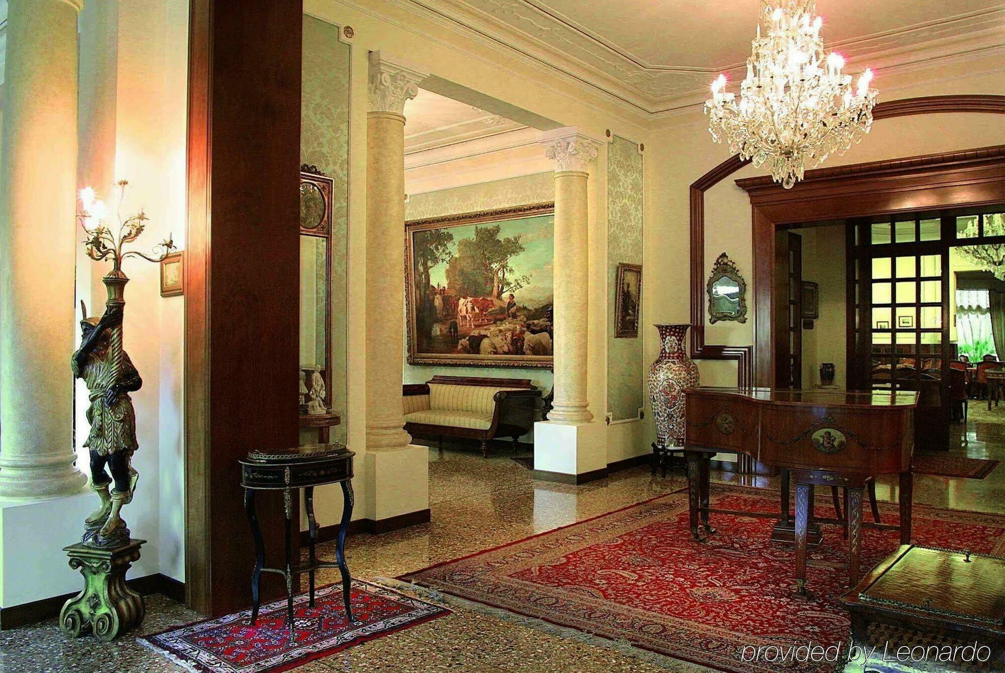 Grand Hotel Trieste & Victoria Abano Terme Interiør bilde Interior of the residence